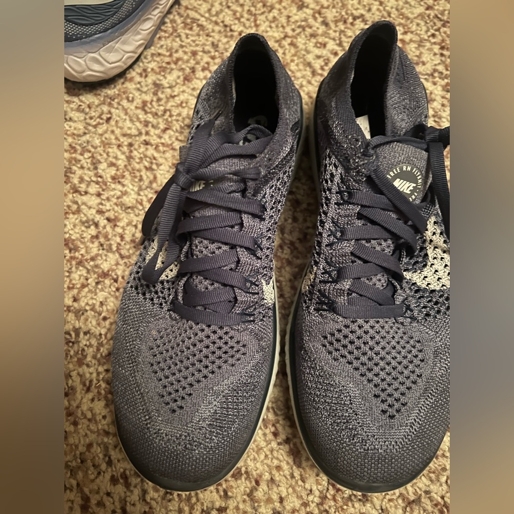 Nike flyknit navy Free Fly Women’s 7.5 - worn once